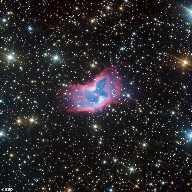 这张非常详细的NGC 2899行星状星云的图像是使用智利北部ESO甚大望远镜上的FORS仪器捕获的。